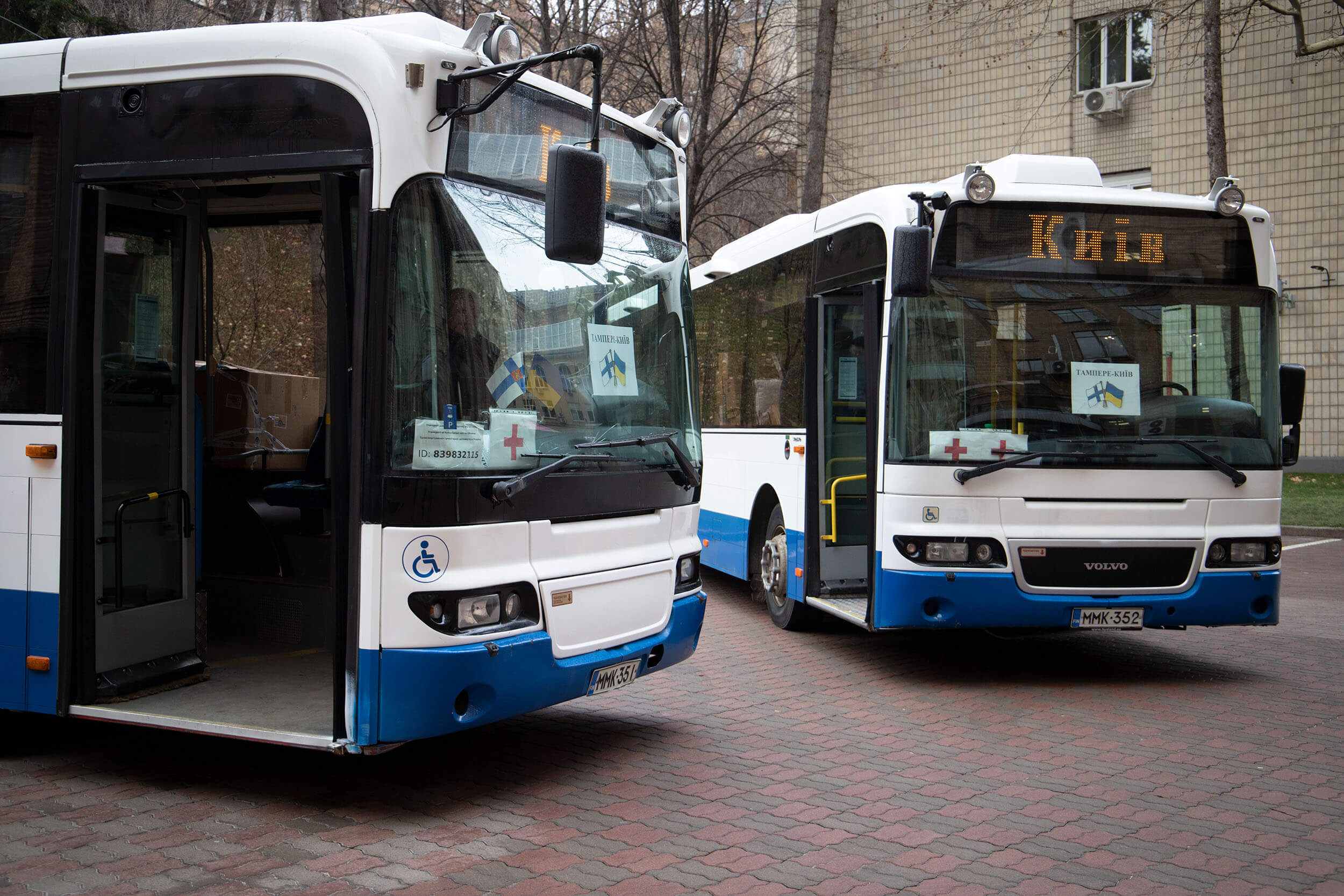 Віталій Кличко: Київ отримує три автобуси та гуманітарну допомогу з фінського Тампере