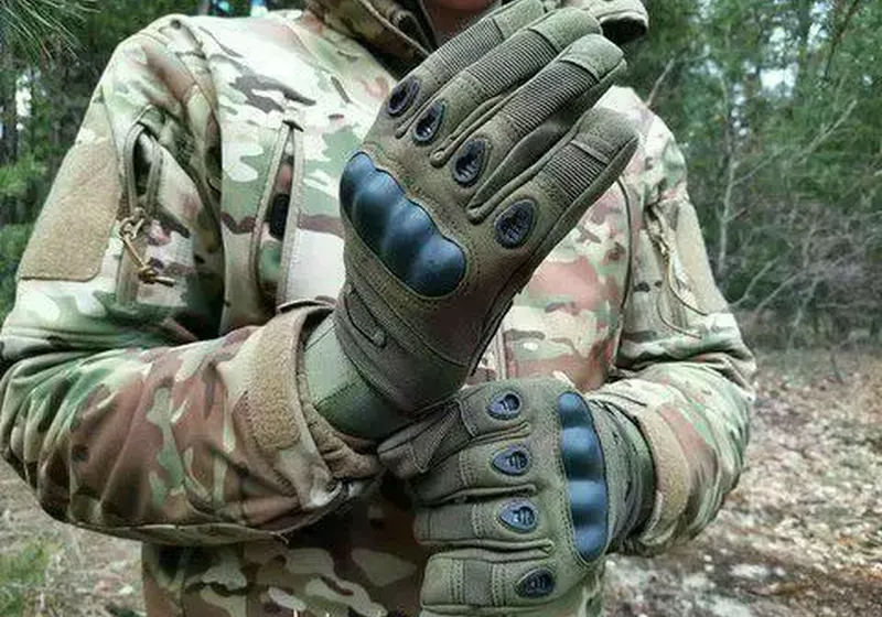  Comment choisir des gants militaires : revue et conseils