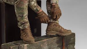  Chaussures Militaires : Comment Choisir le Meilleur Modèle pour les Conditions de Combat
